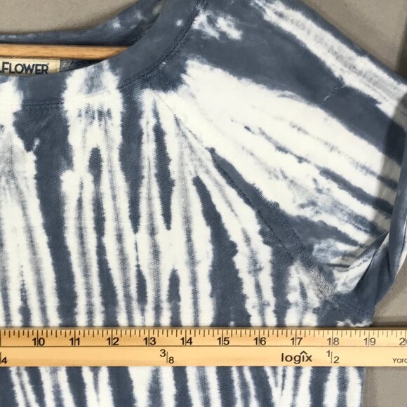 Wallflower Sweatshirt Womens Medium Blue White Tie Dye Pullover Long Sleeve Rag - Picture 10 of 12